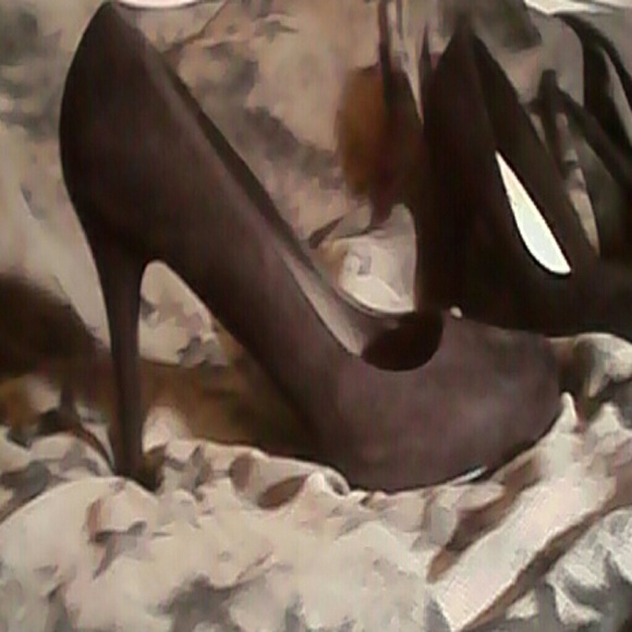 Michael Antonio size 10 Black suead  5 inch heels - Picture 3 of 3